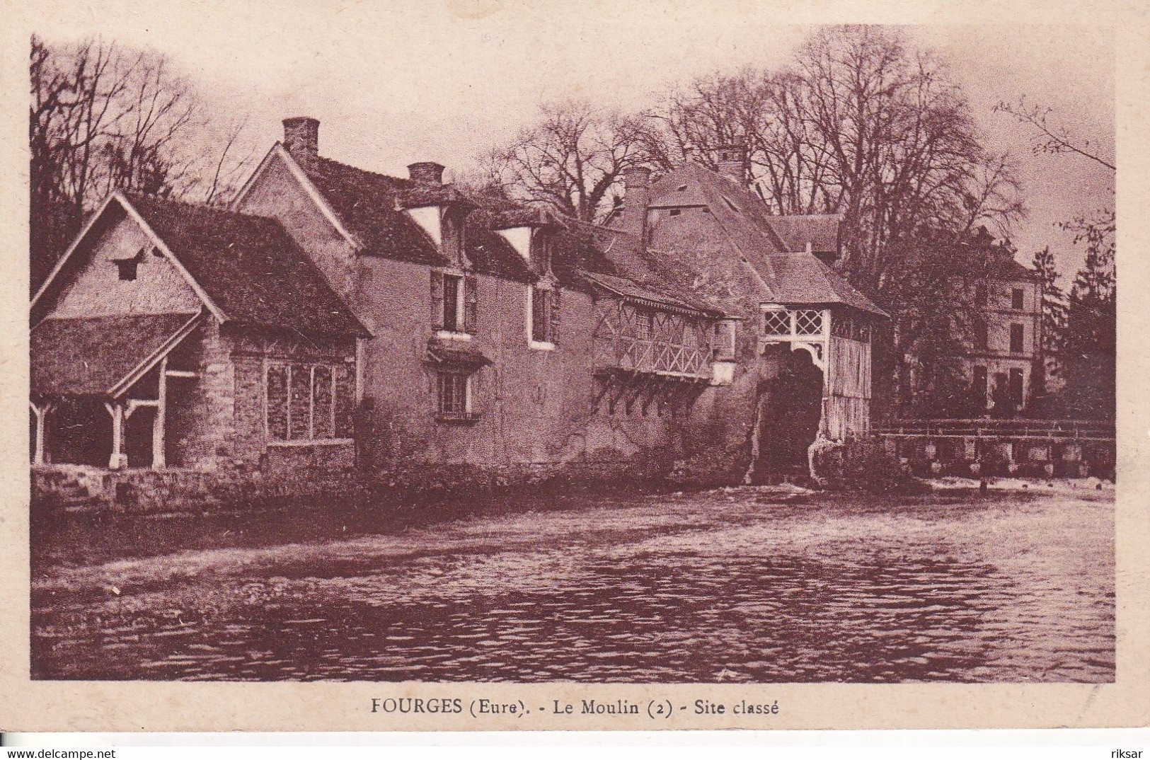 FOURGES(MOULIN)
