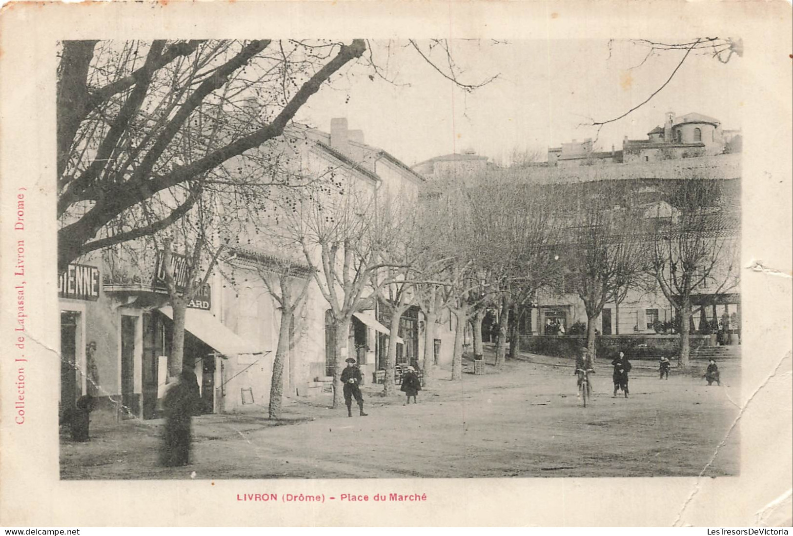 FRANCE - 26 - LIVRON - Place du Marché