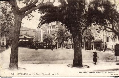 CPA Antibes La Place Nationale