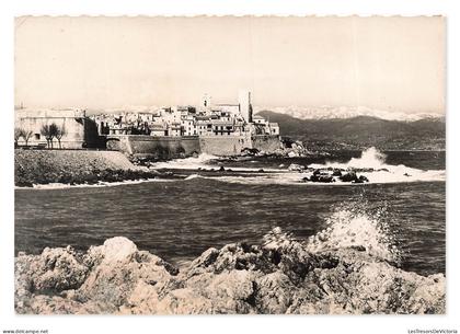 Antibes – La vieille ville, Alpes neigeuses – CPA France