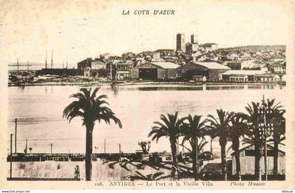 Carte Postale Ancienne - 06 - Antibes - Le port et la vieille ville - CPA - Oblitération de 1949 - Voir Scans Recto-Vers