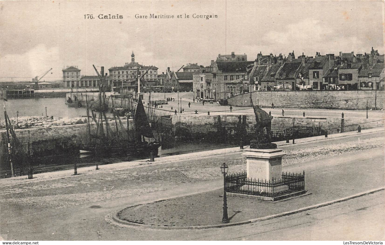 FRANCE - Calais - Gare Maritime - Courgain - Port - bateaux - transport - CPA