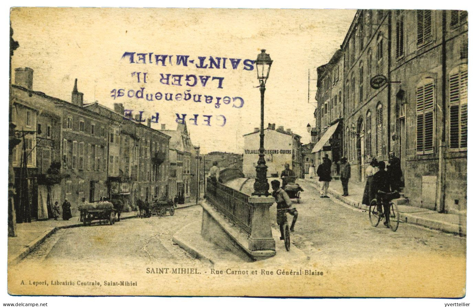 FRANCE carte postale Saint Mihiel rue Carnot et rue du Général Blaise. TB.