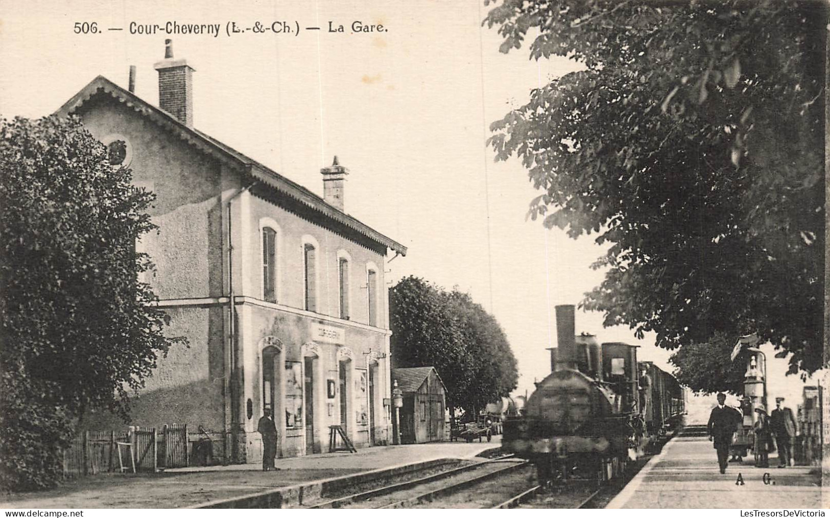FRANCE - Cour Cheverny - Gare - ferroviaire - chemin de fer - train - animé - transport - Carte Postale Ancienne