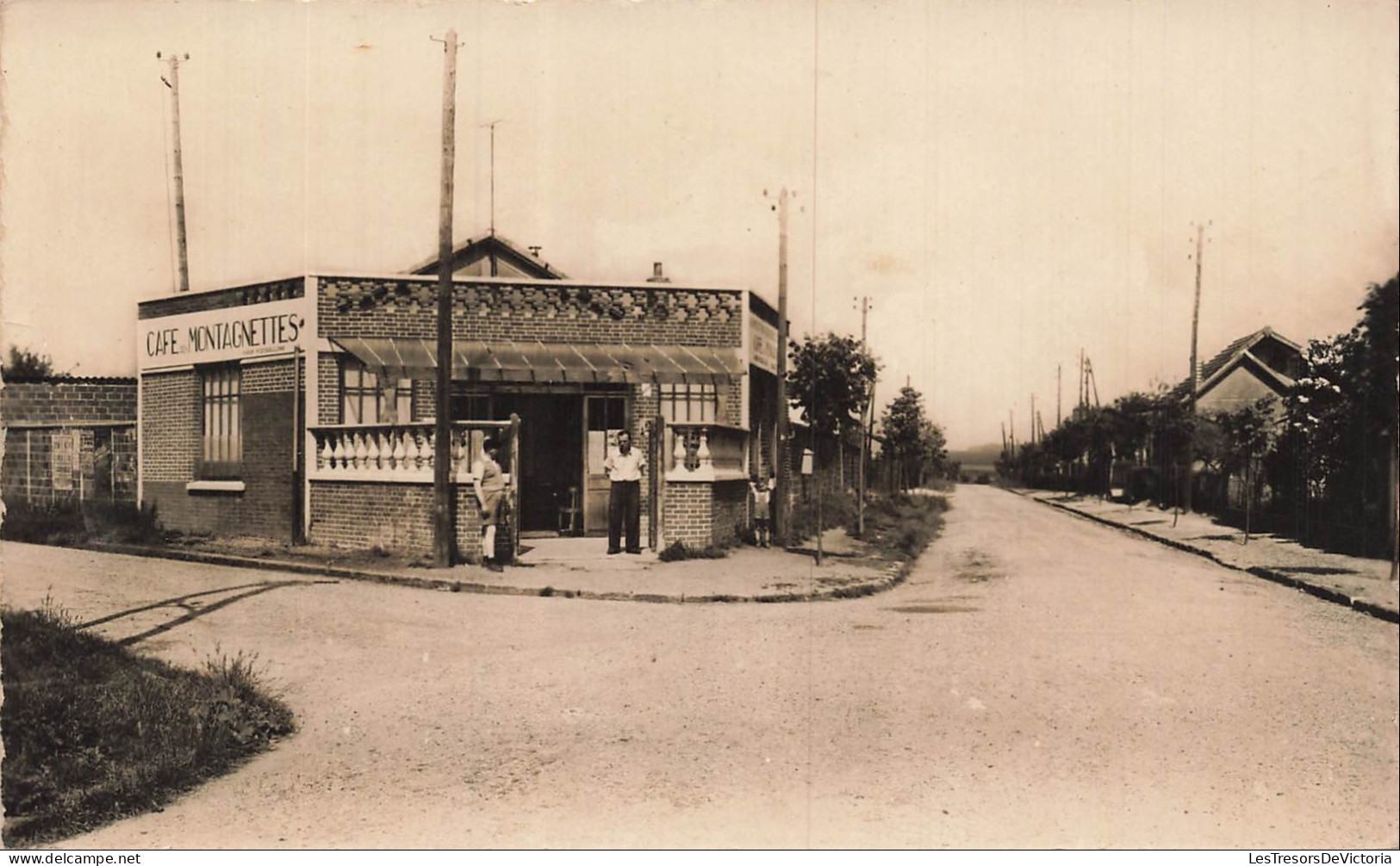 FRANCE - Goussainville - Av Stalingrad - Café Montagnettes - MARCO - CPA