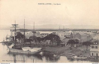 Guadeloupe - POINTE à PITRE - Les quais - Ed. Phos