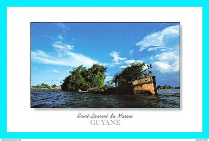 a956 / 061 Guyane - Saint laurent du maroni - Épave de l'édith cavel sur le maroni