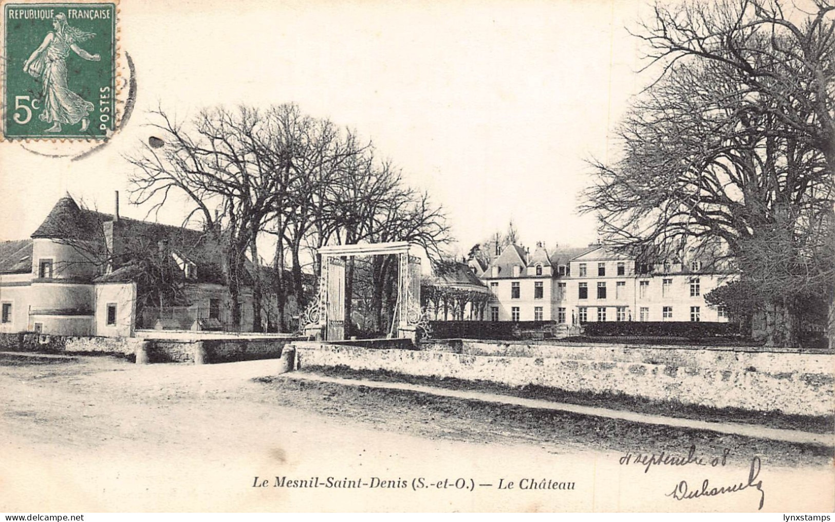 France Le Mesnil Saint Denis Castle vintage postcard