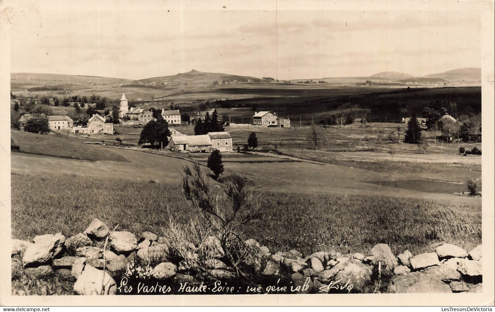 FRANCE - Les Vastres - Vue générale - Muret de pierre sèche - Village - CPA