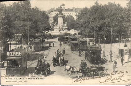 CPA Lyon Place Carnot Tramways