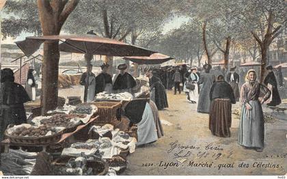 Lyon 2 marché quai des Célestins 2651 LV & Cie