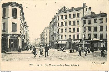 69 , LYON 3° , Rue Moncey apres la place Guichard , * 490 10