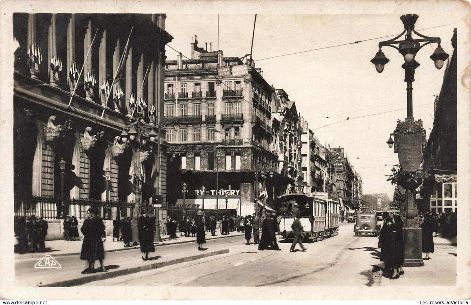 FRANCE - Marseille - La Canebière - animé - tramway - voiture - Transport - centre ville - Edit Cap - Carte Postale