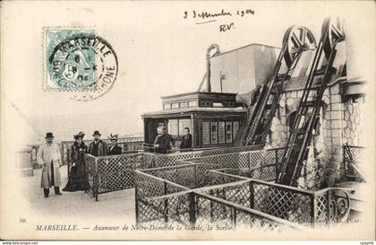 Marseille - Ascenseur de Notre Dame de la Garde - la sortie - CPA
