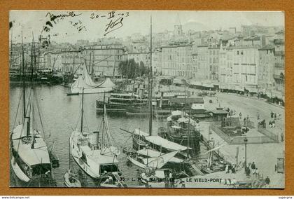 MARSEILLE  (13) : " LE VIEUX PORT "