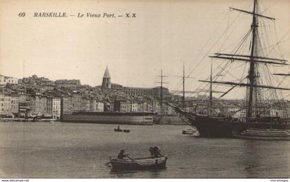 13 - MARSEILLE - Le Vieux Port