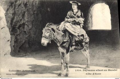 CPA Paysanne allant au marché Cote d’Azur âne
