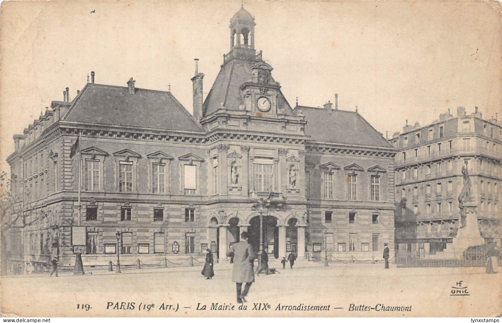 France Paris La Mairie du XIX Arrondissement Buttes Chaumont postcard
