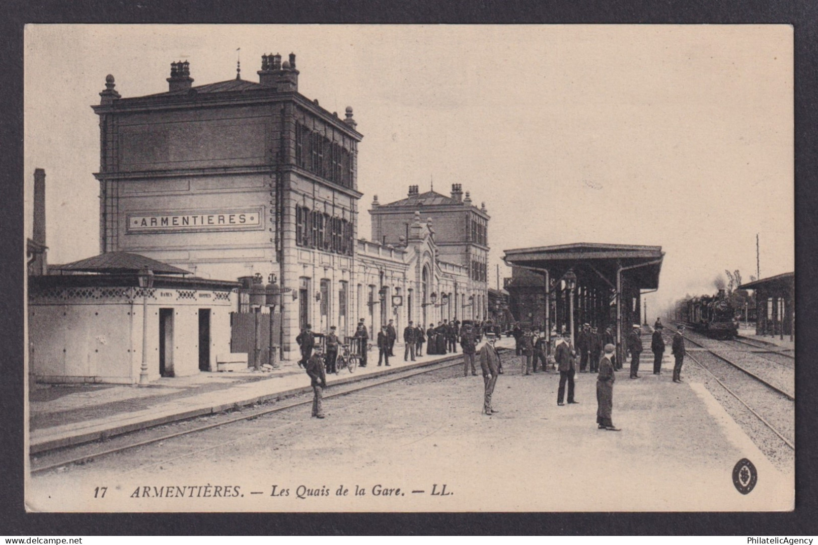 FRANCE, Postcard, Armentieres, The Station Platforms
