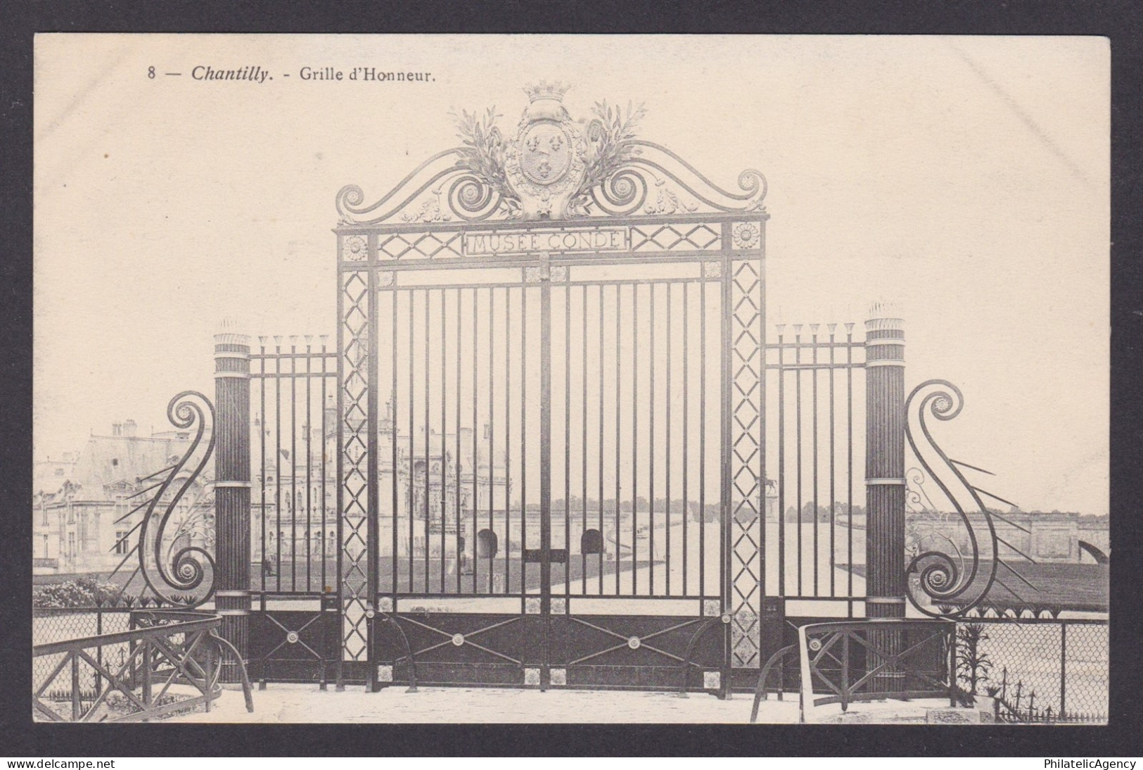 FRANCE, Postcard, Chantilly, Grille d'Honneur
