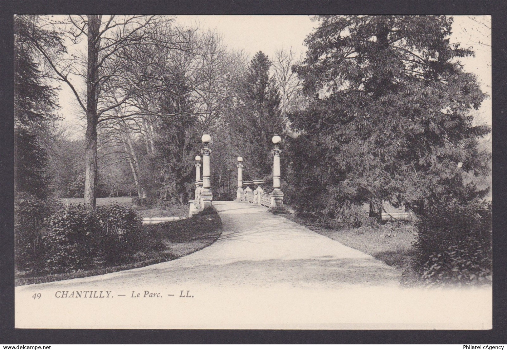 FRANCE, Postcard, Chantilly, The Park