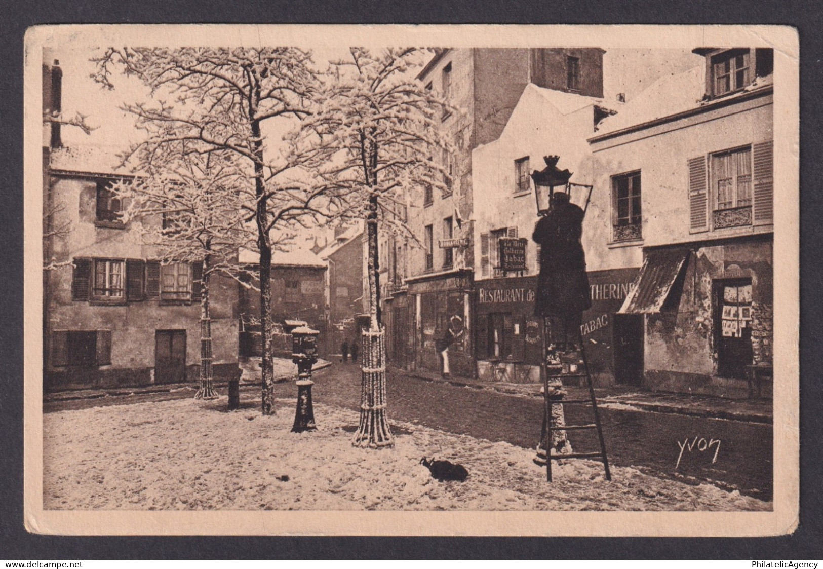 FRANCE, Postcard RPPC, Paris, Avenue des Champs-Elysees