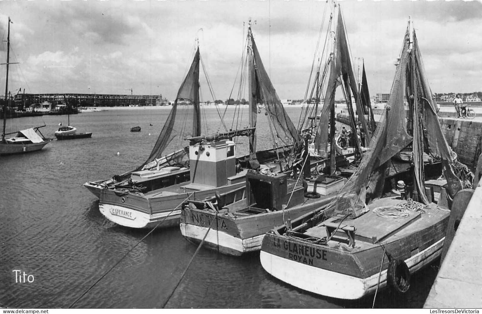 FRANCE - Royan - Port - Bateaux - Pêche - transport - La Glaneuse - Netta - Espérance - animé - ed Tito - Carte Postale