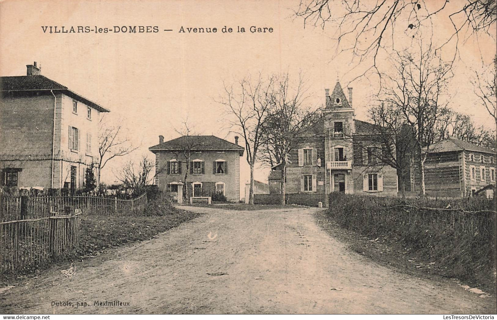 FRANCE - Villars les Dombes - Avenue de la Gare - Bâtiments - Sentier - CPA