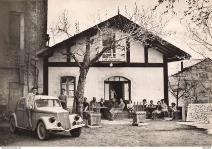 lanas , ardèche * la place et l'Hôtel du Châlet * Restaurant * automobile voiture lancia aprilia LANCIA * commerce