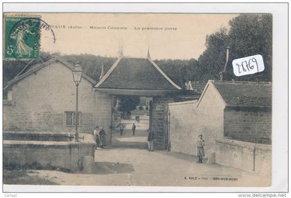 CPA  -28769 - 10 - Clairvaux -  Première porte de la Maison Centrale-Envoi gratuit