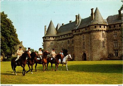 CPM Arnac-Pompadour - Son Chateau et son Haras National (1060531)