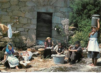 Carte Postale - 20 - Corse du Sud - Corse d'autrefois - Une famille Corse - Région du Cruzzini - Folklore - Carte Neuve