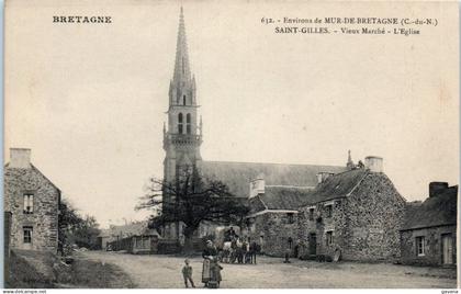 22 MUR-de-BRETAGNE - SAINT-GILLES - Vieux marché - l'église