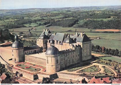 24 HAUTEFORT CHATEAU DE HAUTEFORT