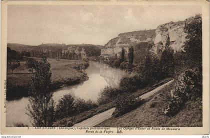 CPA Les Eyzies - Capitale Prehistorique - Les Gorges d'Enfer (1081420)