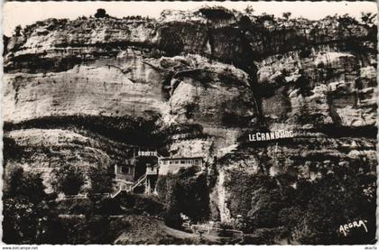 CPA Les Eyzies - Le Grand Roc (1081478)
