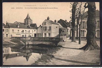 CPA Évreux, Pont du Bois-Joliet, vue prise du Champ-de-Mars
