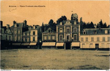 CPA BRIONNE - Place Fremont-des-Essarts (392919)