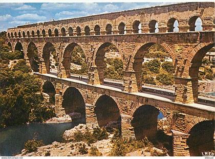 30 - Pont du gard - Flamme Postale de L'Isle sur la Sorgue - CPM - Voir Scans Recto-Verso