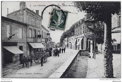 D33 - LA TRESNE  -  VUE ANIMEE DE LA RUE CASTERA  (côté nord)