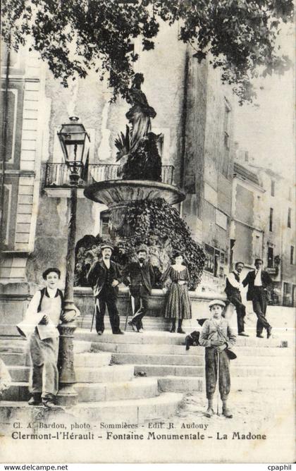 Clermont l'herault CPA Fontaine monumentale La Madone