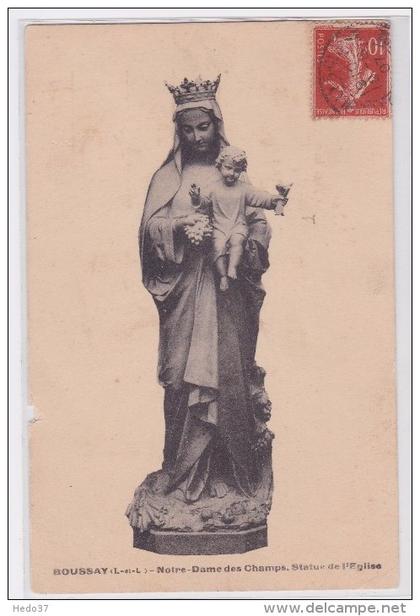 Boussay - Notre-Dame des Champs - Statue de l'Eglise