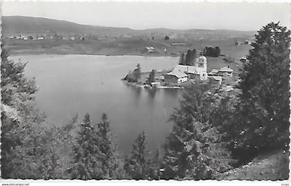 CPSM Saint-Laurent-du-Jura Le Lac de l'Abbaye de Grandvaux