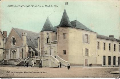 Doue-la-Fontaine - CDA - Hotel de Ville