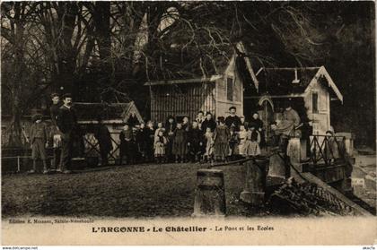CPA Le Chatellier - Le Pont et les écoles (364843)