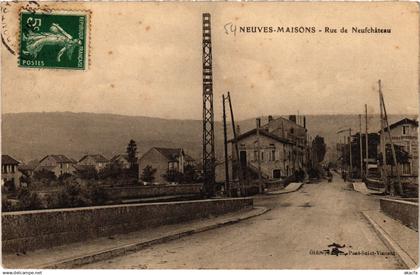 CPA Neuves Maisons Rue de Neufchateau (1466404)