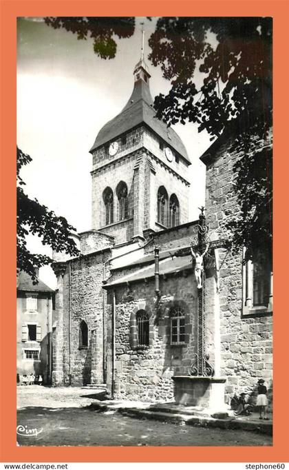 a582 / 267 63 - SAINT GERVAIS D'AUVERGNE Eglise