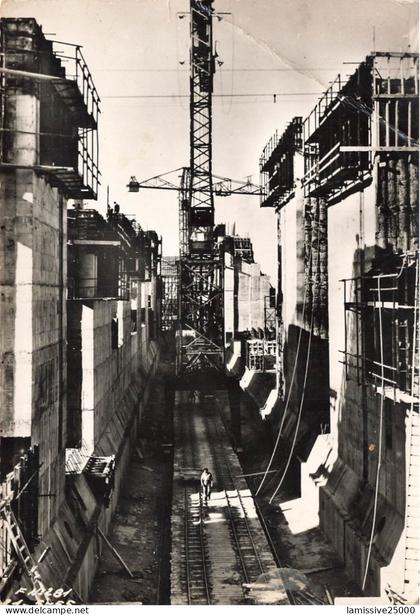 BAS RHIN FESSENHEIM écluse en construction