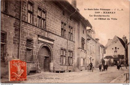 70 - MARNAY - La Gendarmerie et l'Hôtel de Ville .