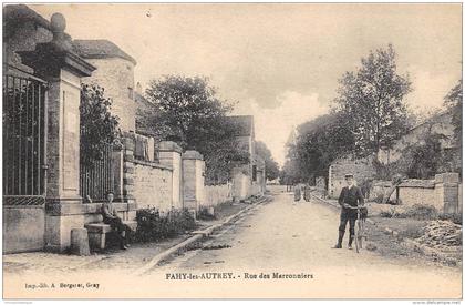 70 - HAUTE SAONE / Fahy les Autrey - Rue des marronniers - animée